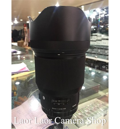 Sigma 85mm f1.4  (95%) for Canon