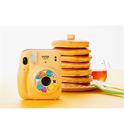 Fujifilm Instax Mini 11 butter